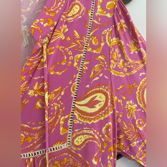 Coco & Carmen Beach Dress - Picture 9 of 16